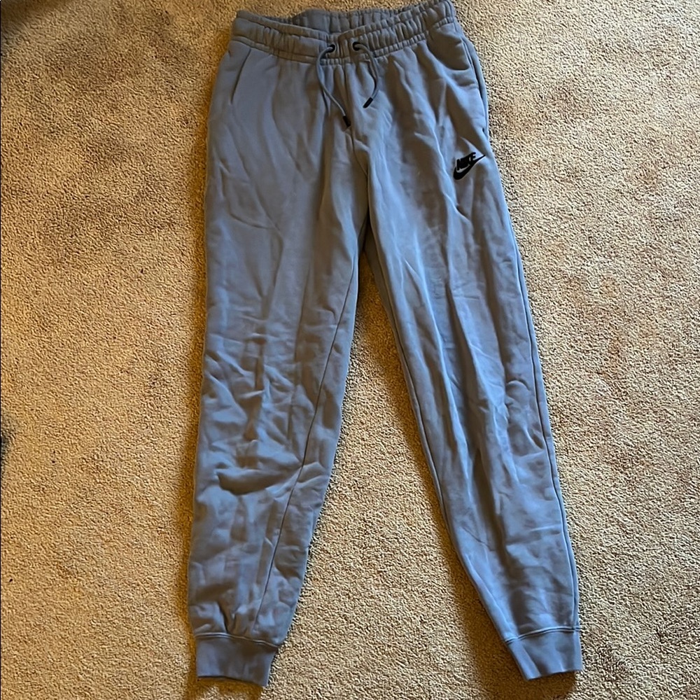 Women’s NIKE Lilac Joggers XS